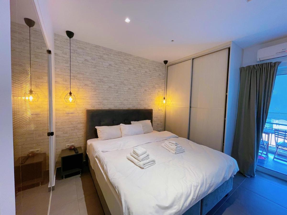Wsd Hera Luxury Stylish 2Bd Apt With City View Balcony Near Merto Афины Экстерьер фото