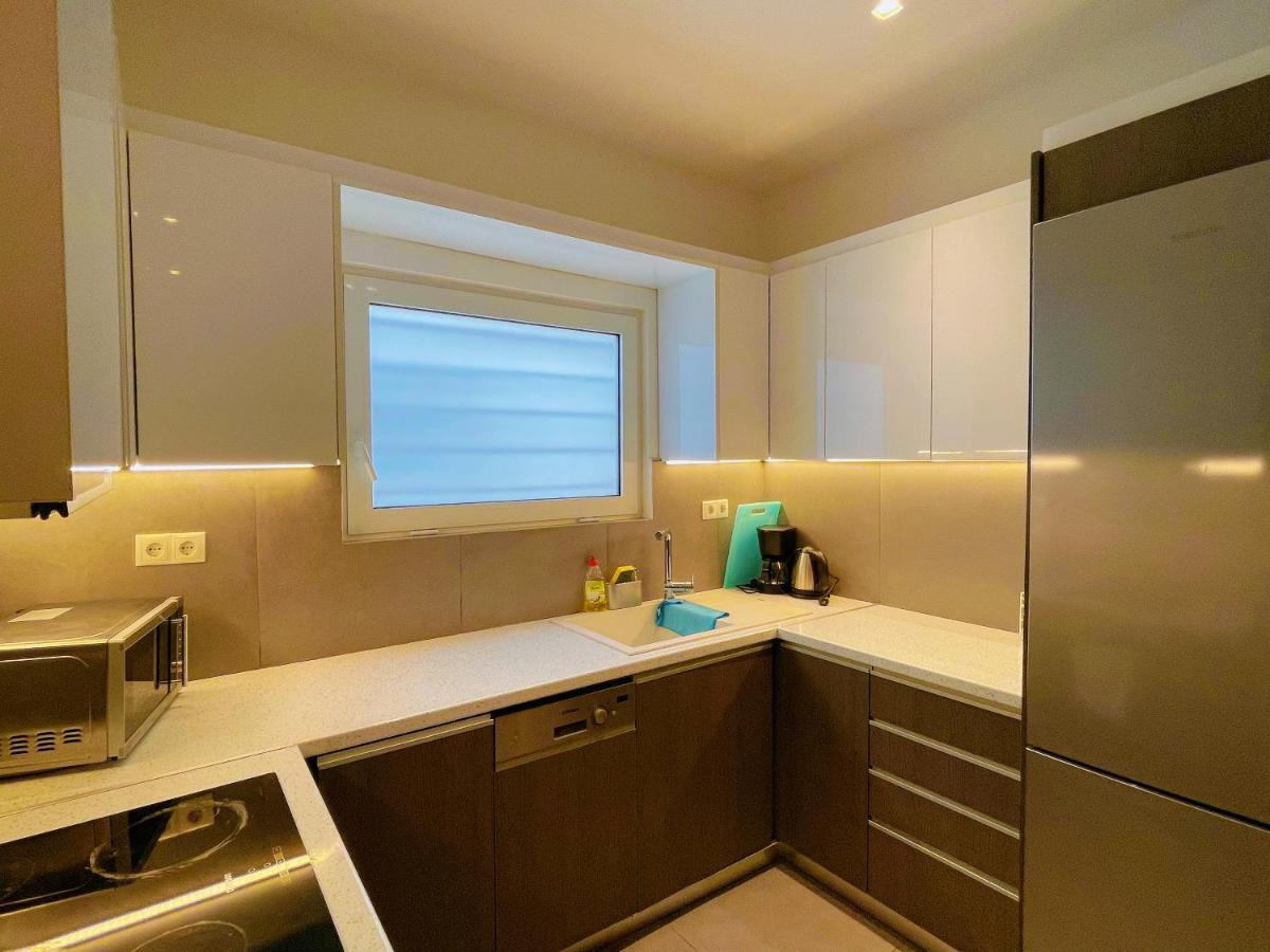 Wsd Hera Luxury Stylish 2Bd Apt With City View Balcony Near Merto Афины Экстерьер фото